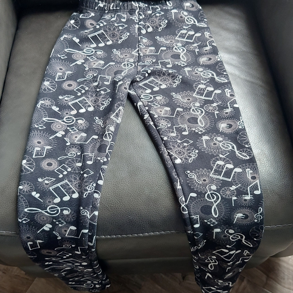 Black Music Note Leggings